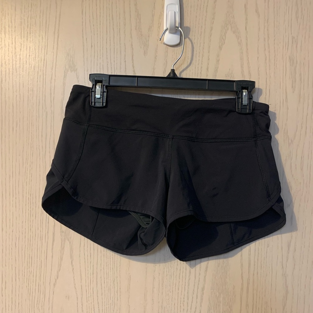 Lululemon Speed up low- rise lines short 2.5”